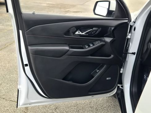 Certified 2022 Chevrolet Traverse RS w/ LPO, Floor Liner Package image 20