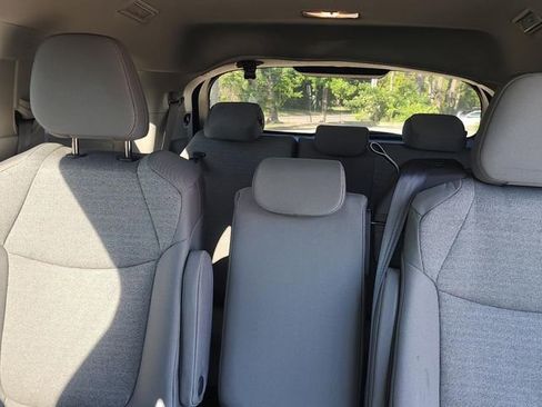 Certified 2024 Toyota Sienna LE FWD image 10