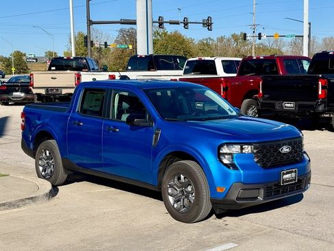New 2025 Ford Maverick XLT w/ XLT Luxury Package image 6