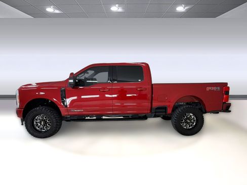 Used 2023 Ford F250 Lariat w/ Sport Appearance Package AWD/4WD image 2
