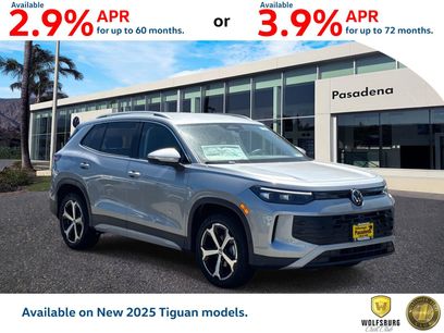New 2025 Volkswagen Tiguan SE
