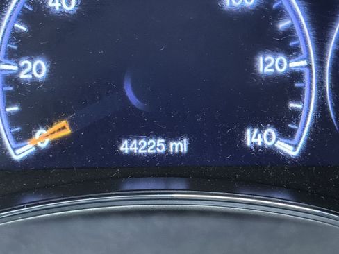 Used 2018 Jeep Grand Cherokee Limited AWD/4WD image 25
