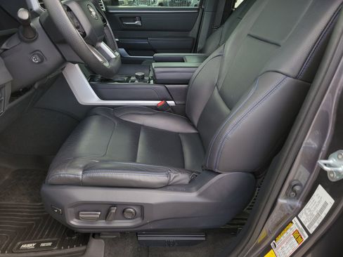 Used 2023 Toyota Tundra Platinum AWD/4WD image 6