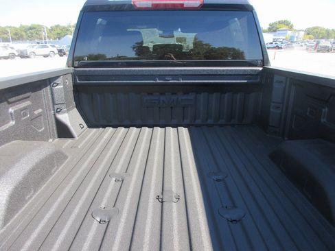 New 2026 GMC Sierra 2500 SLE w/ SLE Value Package; image 8