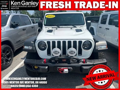 Used 2023 Jeep Wrangler Rubicon w/ Cold Weather Group AWD/4WD image 2