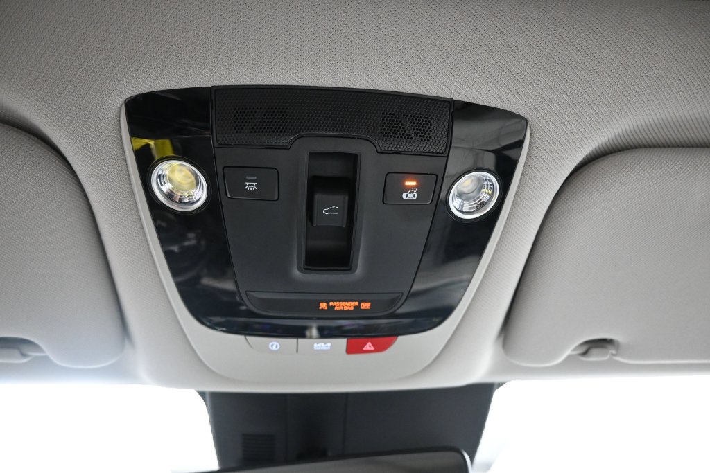 Used 2023 Kia Sorento SX Prestige w/ Panoramic Sunroof Package AWD/4WD image 21