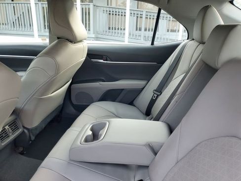 Used 2021 Toyota Camry XSE image 29