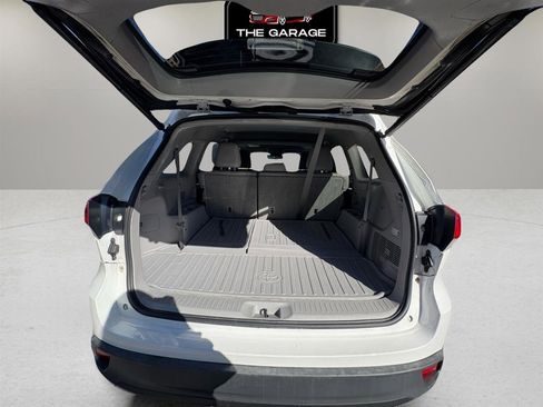 Used 2018 Toyota Highlander XLE image 48