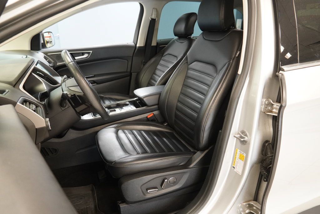 Used 2019 Ford Edge SEL w/ Equipment Group 201A AWD/4WD image 3