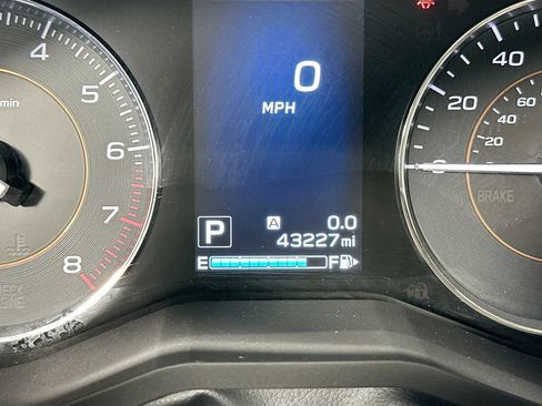 Used 2019 Subaru Crosstrek 2.0i Limited w/ Popular Package #4 image 12