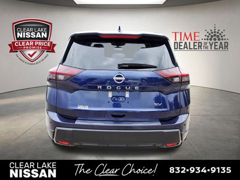 Used 2024 Nissan Rogue SV FWD image 6