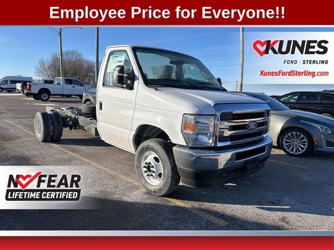 New 2027 Ford E-450 and Econoline 450 Super Duty image 1