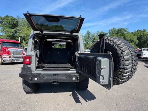 Used 2021 Jeep Wrangler Unlimited Sport w/ Sun And Sound Package AWD/4WD image 6