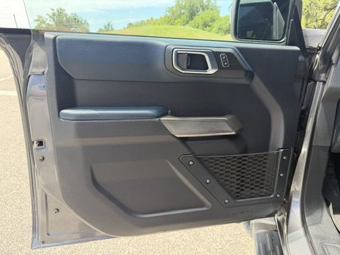 Used 2022 Ford Bronco Outer Banks AWD/4WD image 10