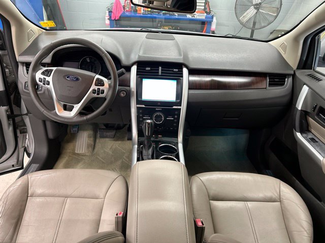 Used 2011 Ford Edge Limited AWD/4WD image 11