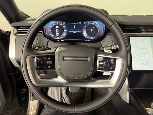 New 2026 Land Rover Range Rover Long Wheelbase SE AWD/4WD image 17
