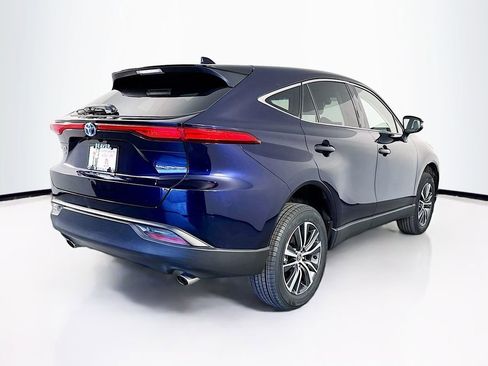 Used 2023 Toyota Venza LE image 10