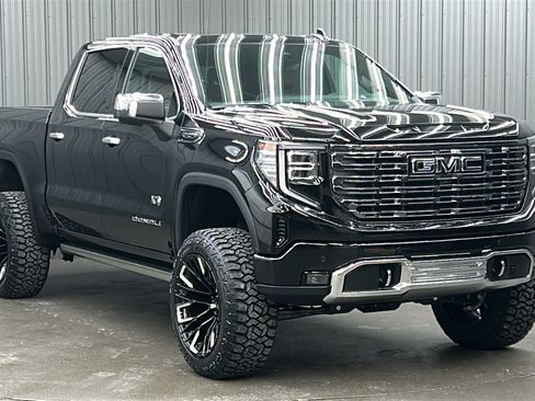 Used 2025 GMC Sierra 1500 Denali Ultimate image 7