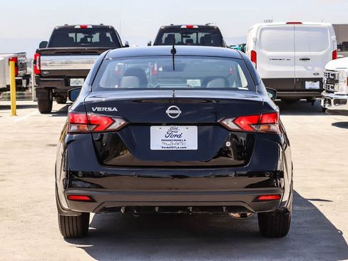 Used 2025 Nissan Versa S w/ Trunk Package FWD image 5