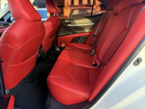 Used 2019 Toyota Camry XSE image 14