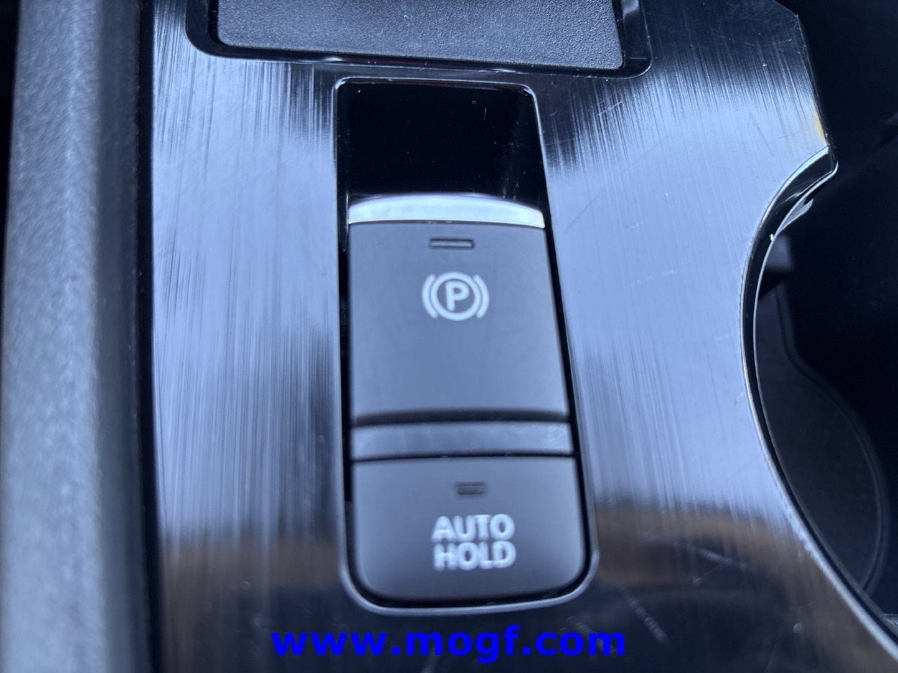 Used 2025 Nissan Rogue SV AWD/4WD image 7