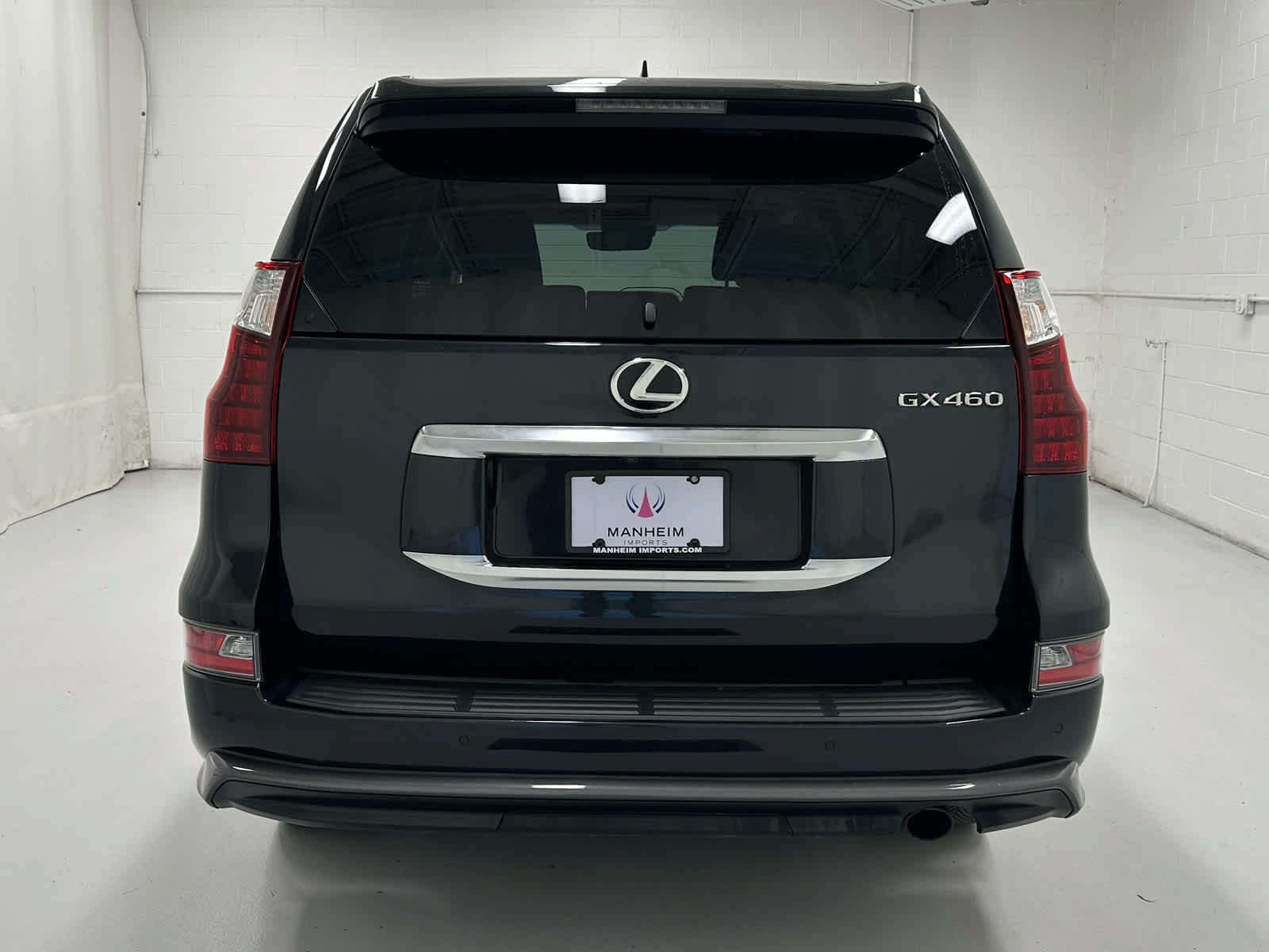 Used 2022 Lexus GX 460 Luxury w/ Sport Design Package AWD/4WD image 7