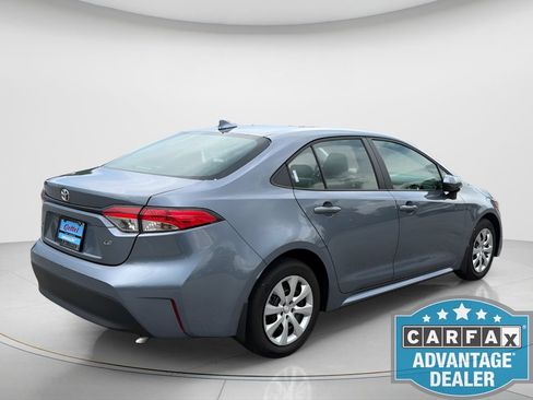 Used 2025 Toyota Corolla LE FWD image 5