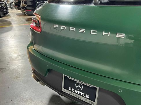 Used 2018 Porsche Macan image 15