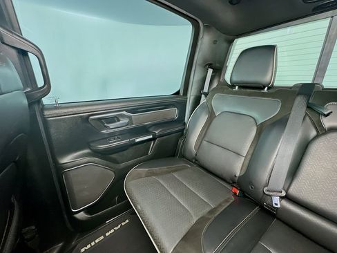 Used 2019 RAM 1500 Laramie image 12