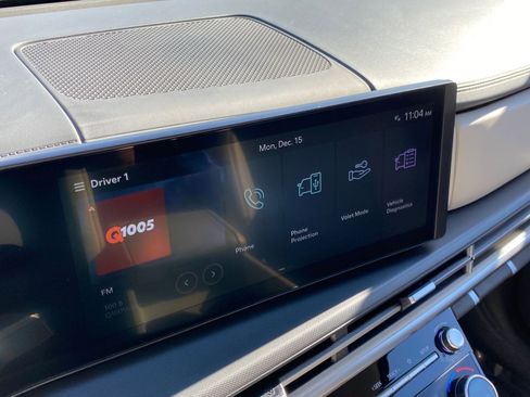 Used 2025 Hyundai Santa Fe SEL image 21