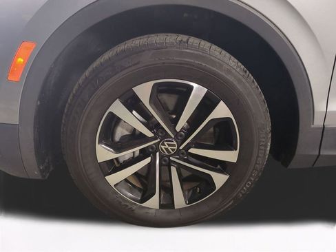 Used 2023 Volkswagen Tiguan S FWD image 11