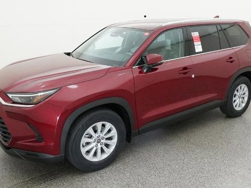 New 2026 Toyota Grand Highlander XLE FWD image 1