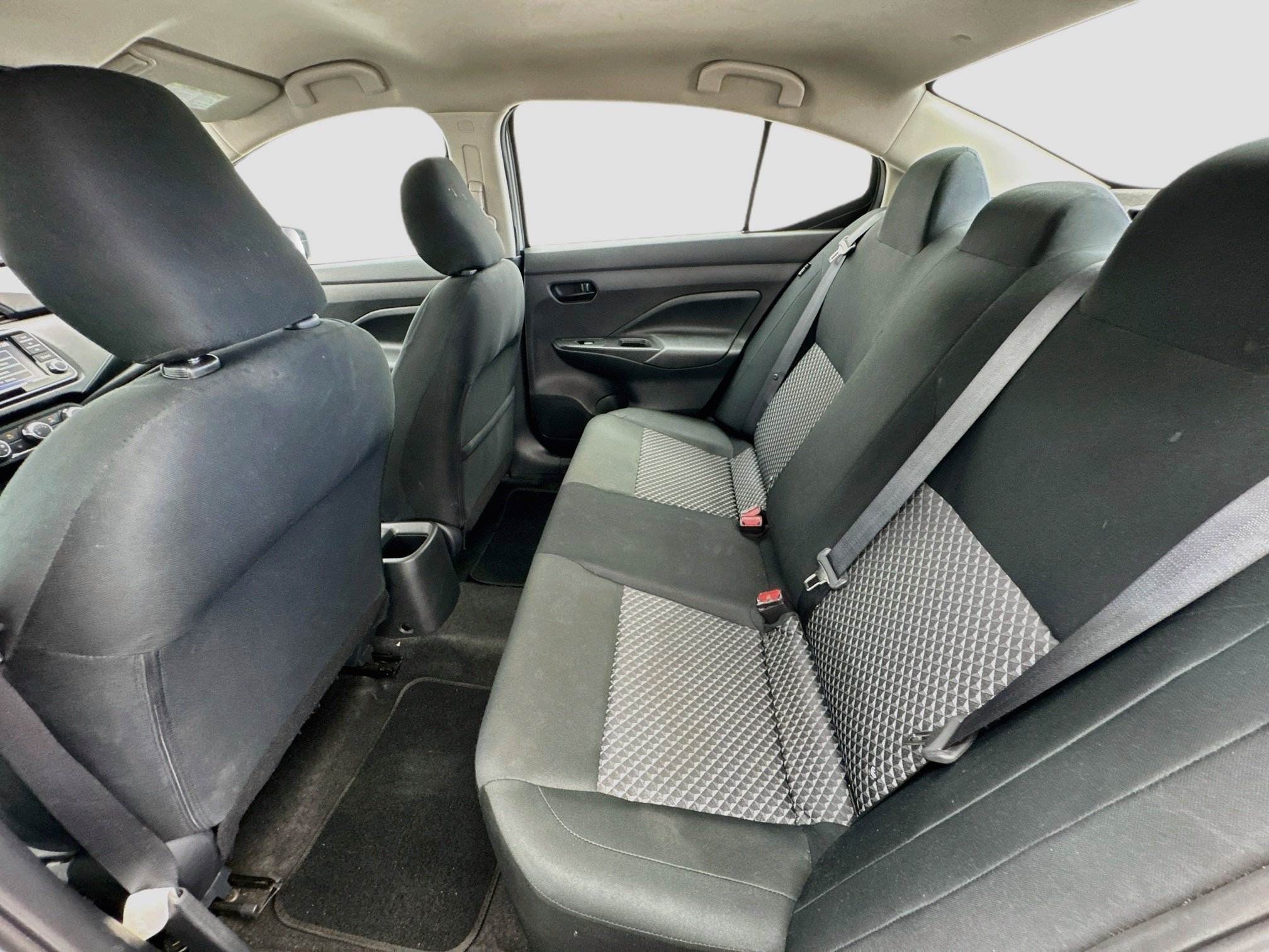 Used 2024 Nissan Versa S FWD image 15