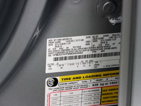 Used 2022 Ford Expedition XLT image 35