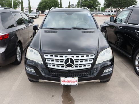 Used 2011 Mercedes-Benz ML 350 4MATIC image 3