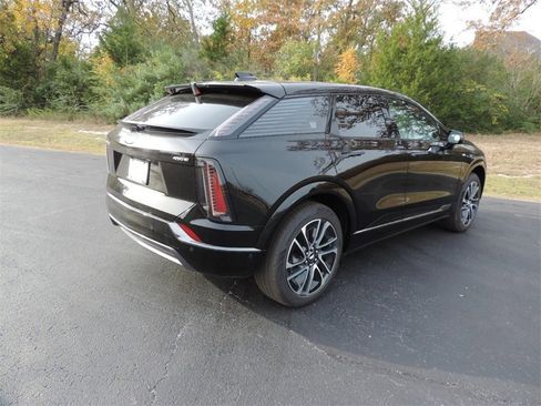 New 2026 Cadillac Optiq Sport 1 image 5