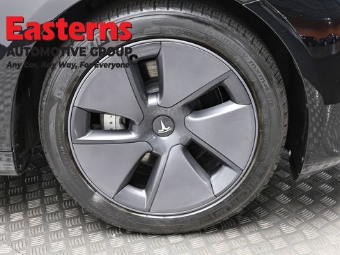 Used 2023 Tesla Model 3 Standard Range image 26
