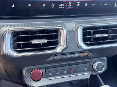 Used 2025 Ford Mustang Premium RWD image 19