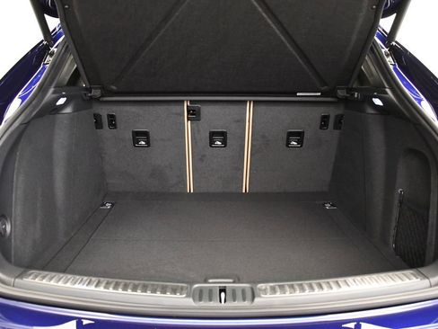 Used 2025 Porsche Macan image 53