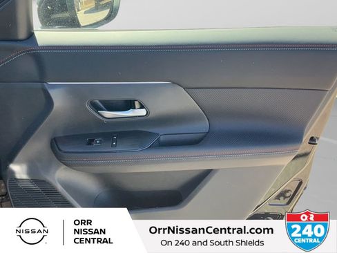 New 2026 Nissan Kicks SR w/ SR Premium Package FWD image 10