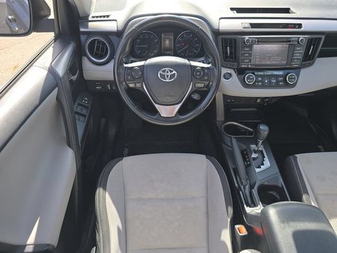Used 2018 Toyota RAV4 XLE FWD image 22