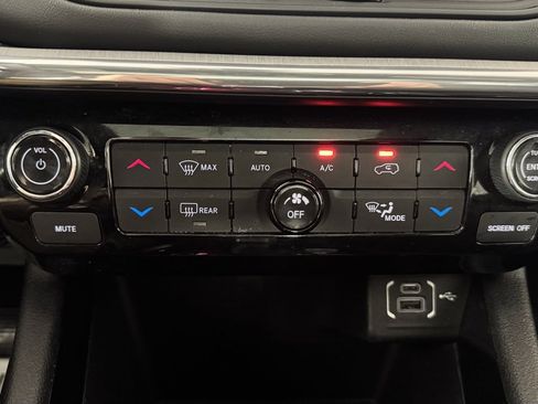 Used 2023 Jeep Compass High Altitude AWD/4WD image 23