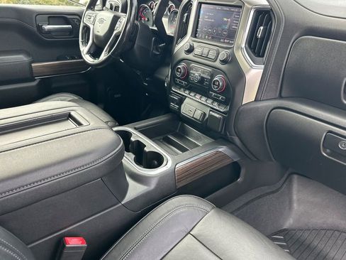 Used 2020 Chevrolet Silverado 1500 LT Trail Boss AWD/4WD image 16