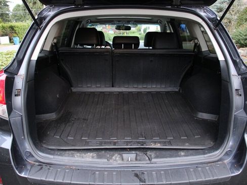 Used 2013 Subaru Outback 2.5i Limited image 17