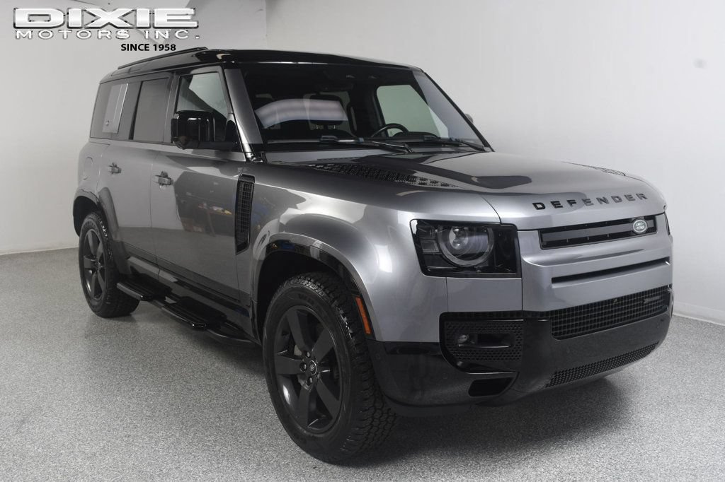Used 2022 Land Rover Defender 110 X-Dynamic HSE AWD/4WD image 1