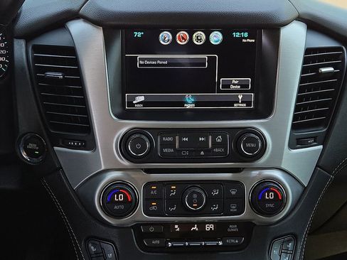 Used 2020 GMC Yukon XL SLT w/ Premium Edition RWD image 13