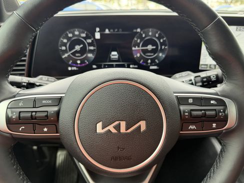 Certified 2023 Kia Sportage SX image 33