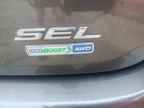 Used 2018 Ford Edge SEL w/ Equipment Group 201A image 16