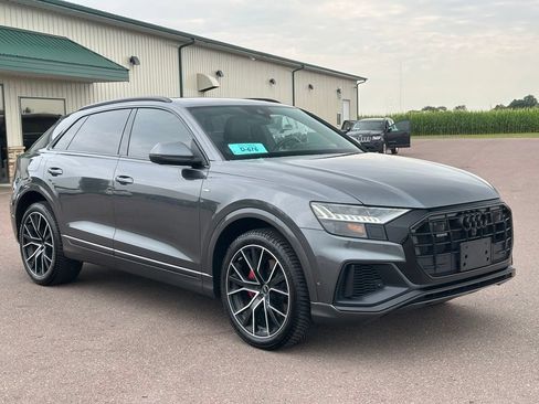 Used 2023 Audi Q8 Premium Plus w/ Premium Plus Package AWD/4WD image 7