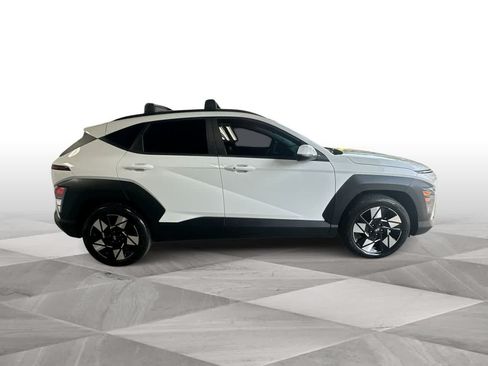 Used 2025 Hyundai Kona SEL FWD image 9
